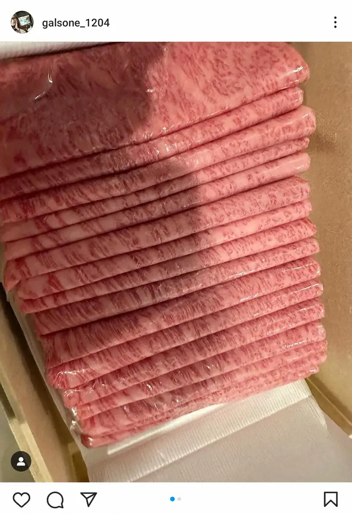 【画像・写真】第3子出産のギャル曽根　「今まで食べたお肉で一番」大量の牛肉写真に「布団に見えた」「さすが」の声