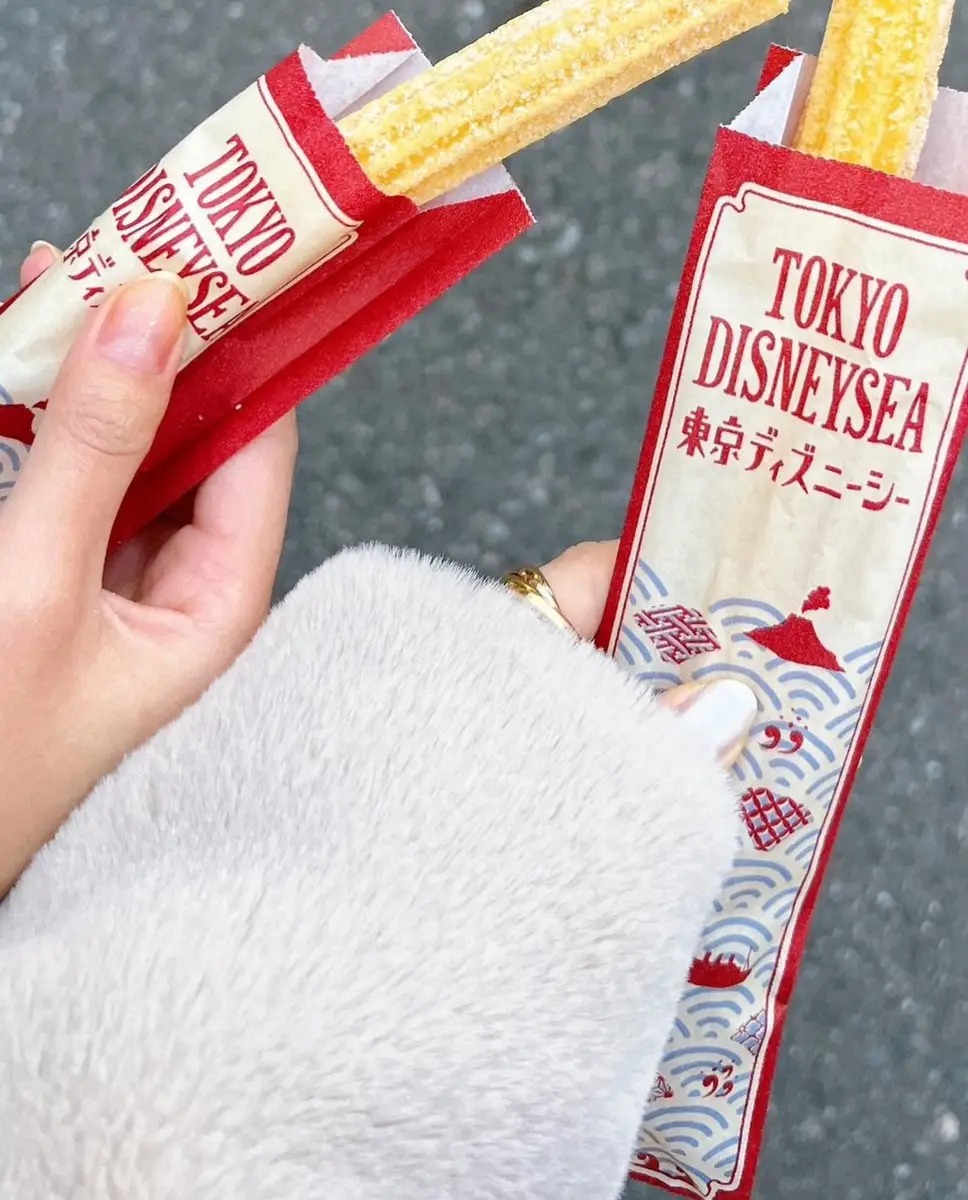 【画像・写真】久間田琳加　水谷果穂とクリスマスディズニー満喫に「天使すぎ」「ミッキー&ミニー超え」