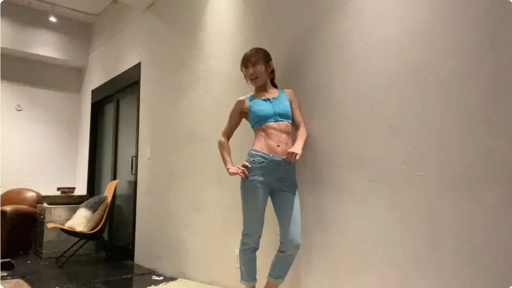 【画像・写真】41歳・熊田曜子、鍛えぬかれた“超バキバキ腹筋”を披露！ファン絶賛「永遠の女神様」現在の体重も公開