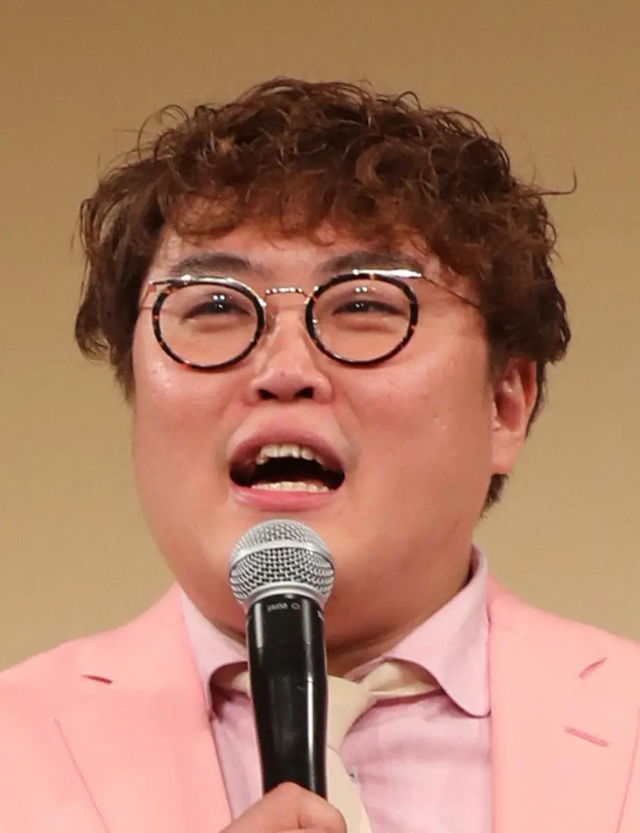 【画像・写真】マユリカ中谷　待望のプレゼントに大感激「サンタクロースでも絶対用意できない」世界に一つだけの超激レア