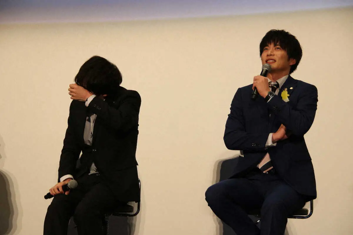 【画像・写真】田中圭「これで全員集合」欠席の吉田鋼太郎＆内田理央アクスタ胸に登場　林遣都はファン歓声に涙