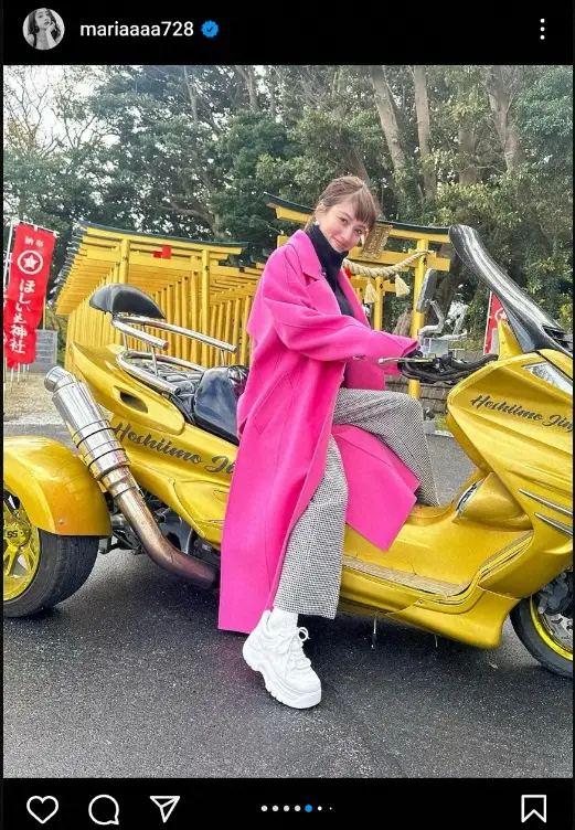 【画像・写真】谷まりあ　三輪バイク“干し芋号”にまたがる姿公開に「レディース総長みたい」「茨城干し芋爆走族！！」