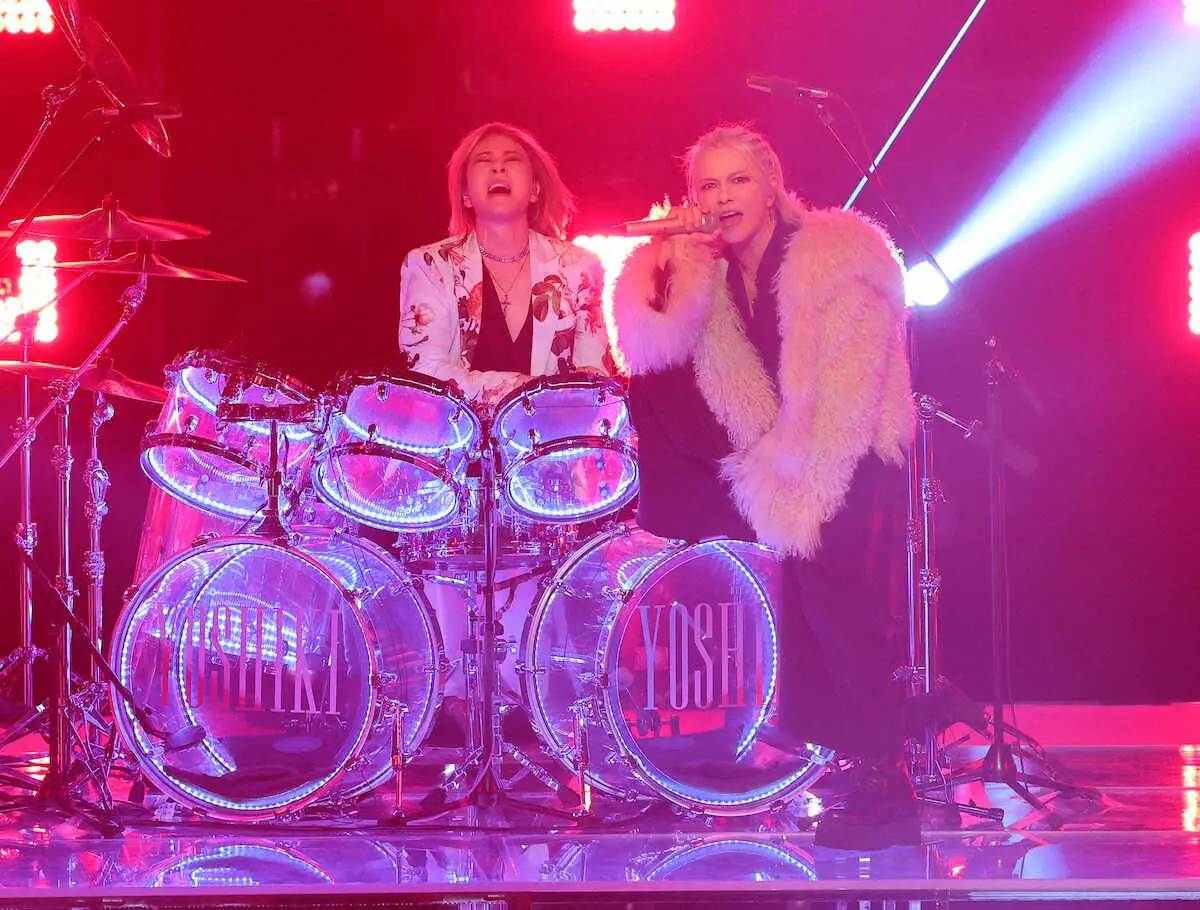 【画像・写真】【紅白】YOSHIKI　「涙が出そうに…全身全霊でやった」亡きHEATHさんらに捧ぐ、弾き語り熱唱