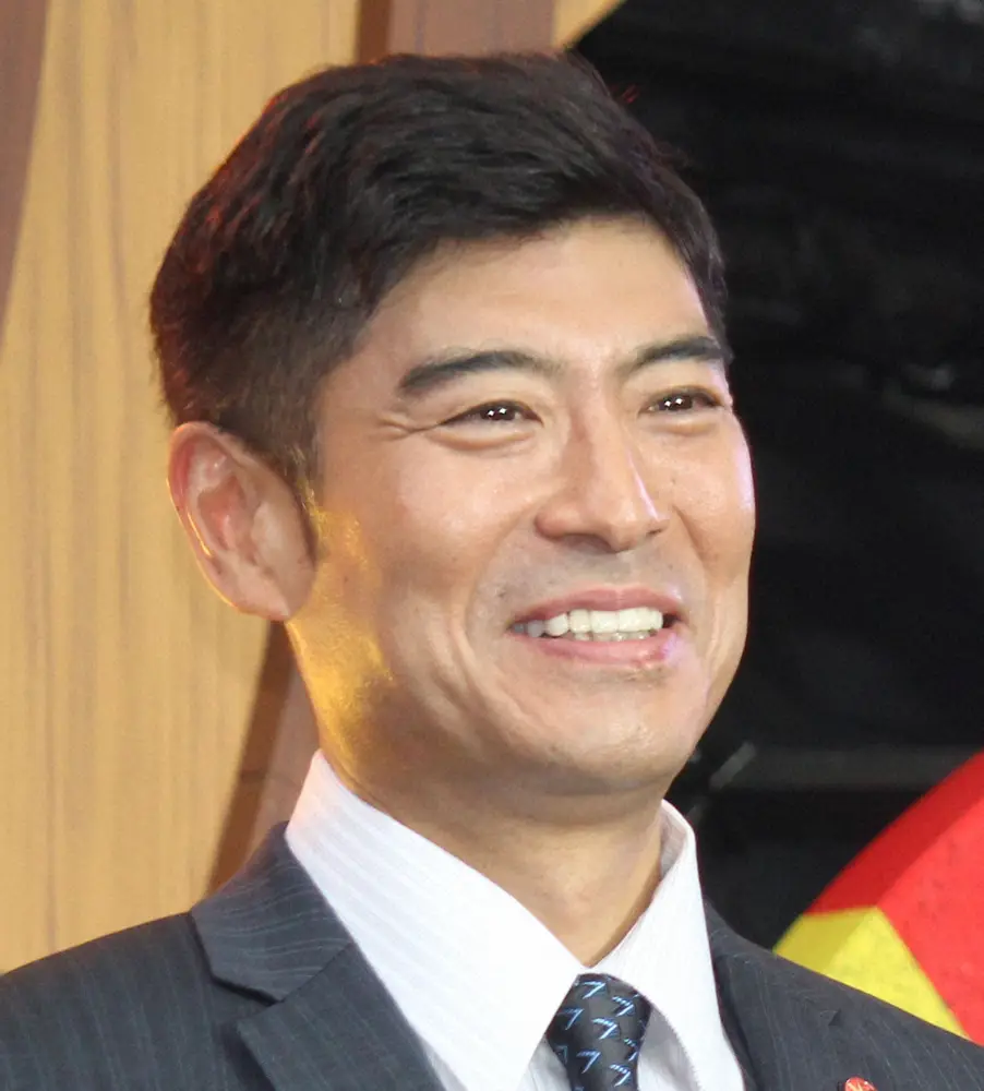 【画像・写真】あのちゃん「芸能界の味」高級食材に人生初挑戦!　浜辺美波が慕う先輩おすすめの差し入れを堪能