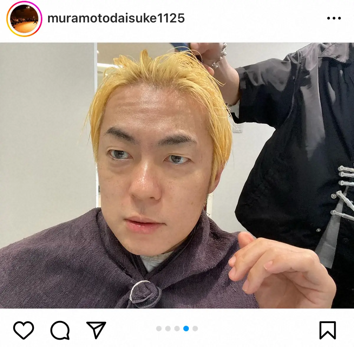 【画像・写真】ウーマン村本　人生初のヘアカラーで青髪に「超かっこいい」「似合いすぎ！」「むっちゃ良い」の声