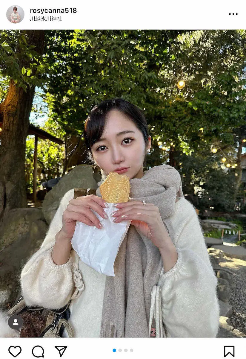 【画像・写真】ABEMA人気女子アナ「前に出てくれるから小顔効果」　愛犬とともに初詣へ！「超綺麗な美人さん」の声