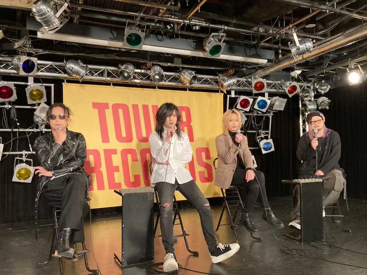 【画像・写真】4人組ロックバンド「DEZART」がメジャーデビュー　ファンと爆音トークショー開催