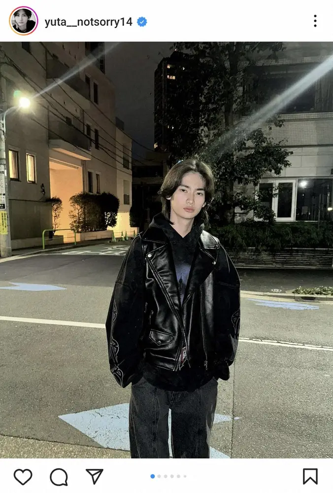【画像・写真】市村正親の15歳長男・市村優汰　ブラックコーデの最新ショット披露に「カッコ良すぎ」「いけめーん」の声