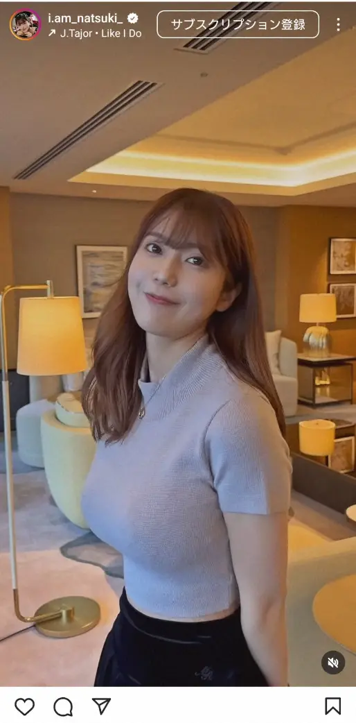 【画像・写真】“令和の峰不二子”阿部なつき　半袖ニット＆ミニスカショット披露に「スタイル良すぎ」「美しすぎる」