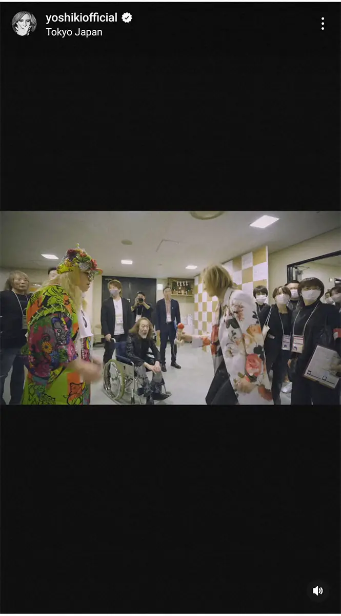 【画像・写真】YOSHIKI「俺、結構うまいの実は」紅白舞台裏で見事なけん玉の腕前披露　DJ　KOO「恐るべし!」