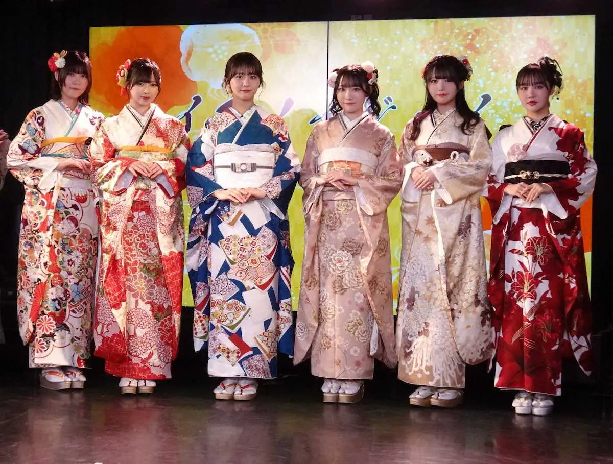 【画像・写真】≠ME尾木波菜　みんなが個性的「カラフル世代」　3組合同成人式