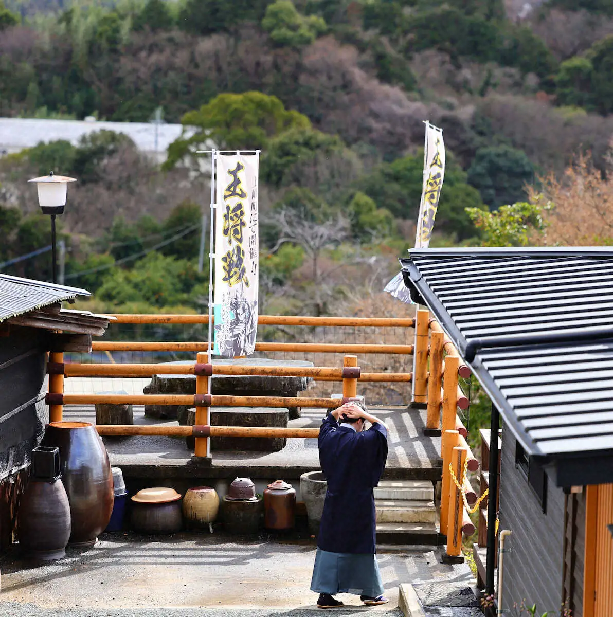 【画像・写真】菅井竜也八段　第1日の“敗着”を悔やむ「自分でも何で4五桂で指したのか…ビックリした」　王将戦第2局