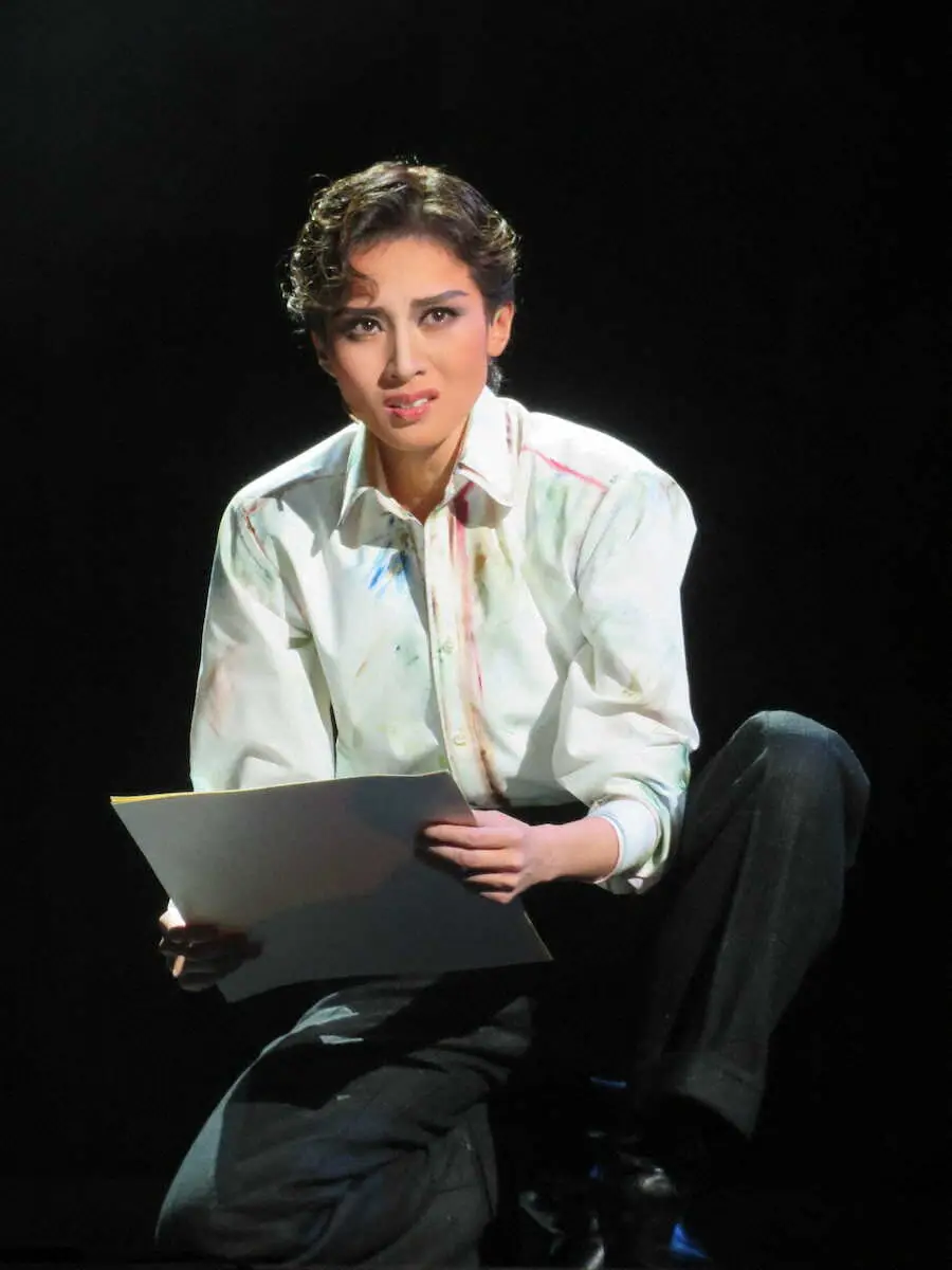 【画像・写真】宝塚・彩海せら初主演作が開幕　難役を細かな表情とセリフ回しで表現、力強い歌声で魅了