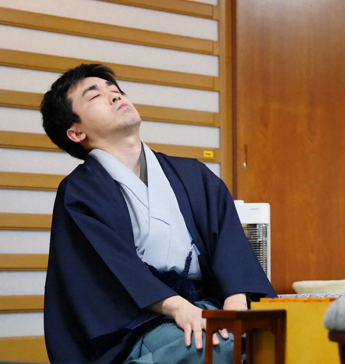 【画像・写真】【王将戦】谷川浩司17世名人　王将戦7番勝負を読む　悪手嘆くも見せた粘り・・・菅井八段思いぶつけて