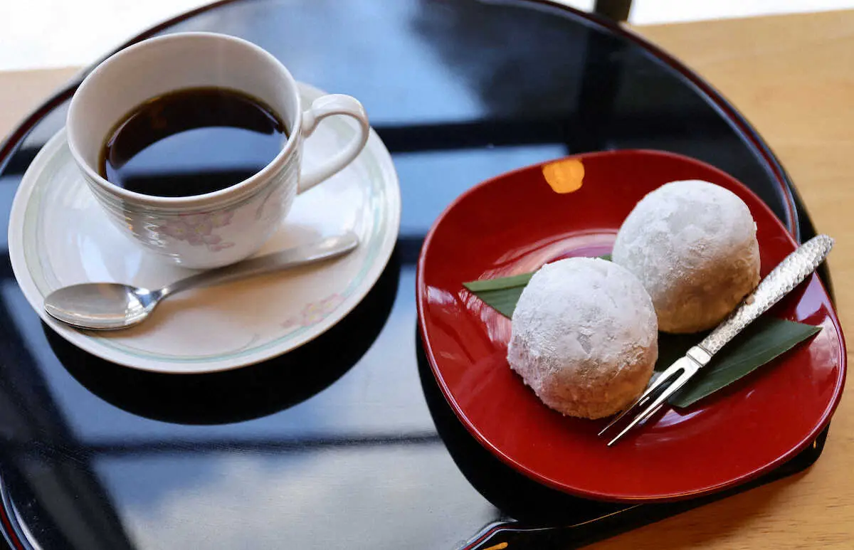 【画像・写真】王将戦第3局1日目　午後のおやつに藤井王将は「朝摘み苺　いちご姫」　菅井八段は生クリーム大福