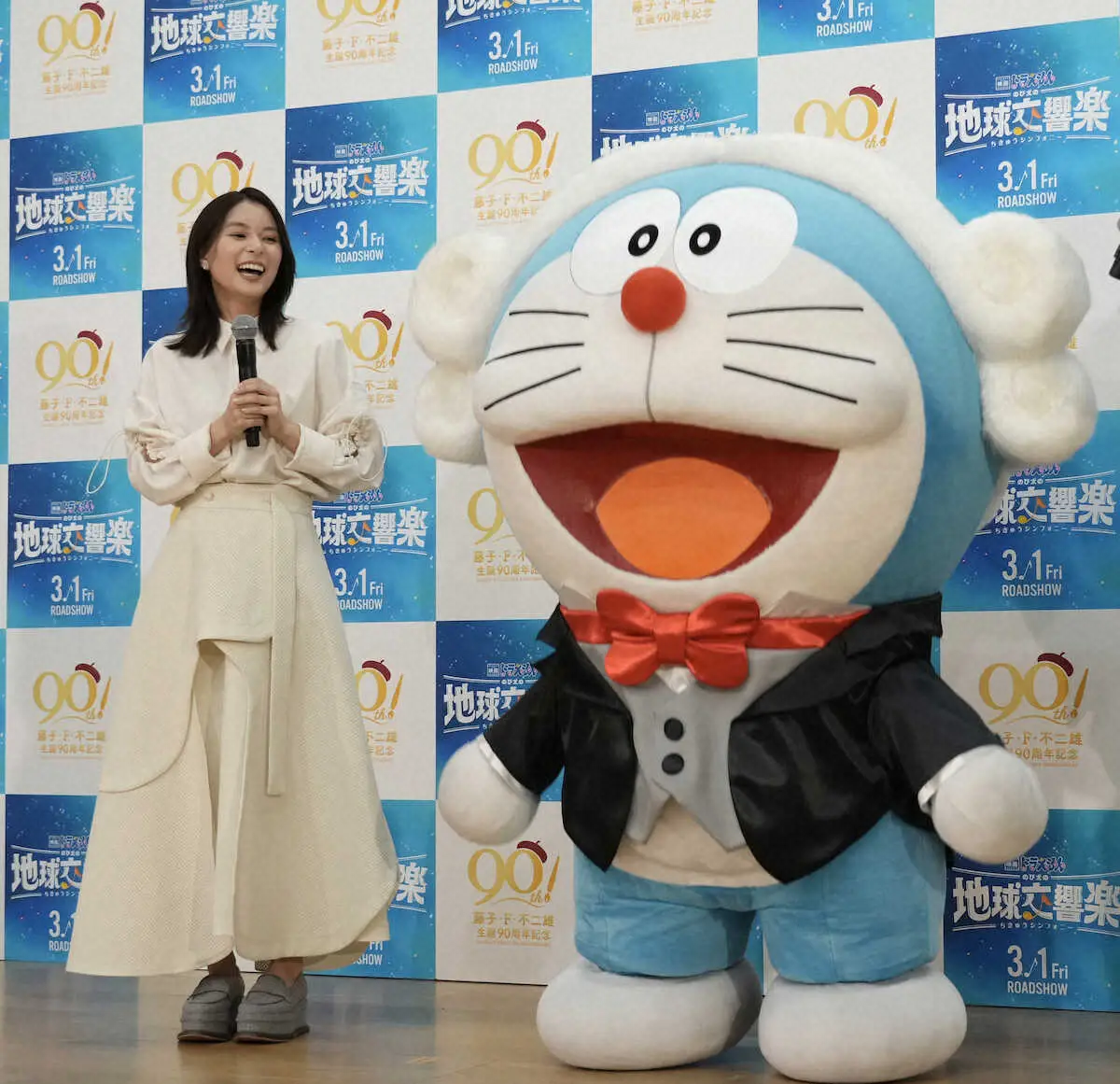 【画像・写真】芳根京子がドラえもんに直談判　「アンキパン」を「自分で切るので一斤ください」