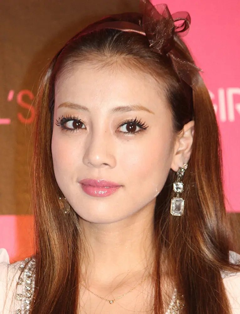 【画像・写真】あびる優「何もかも一生敵わない」のは実の姉「似てる？似てない？」に「似すぎ」「美人姉妹」の声