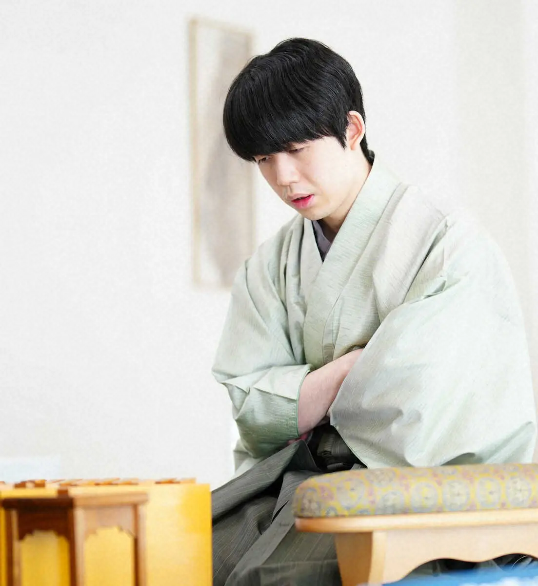 【画像・写真】王将戦第4局1日目・午前のおやつ　藤井王将は“練り練り”、菅井八段は“ガリガリ”