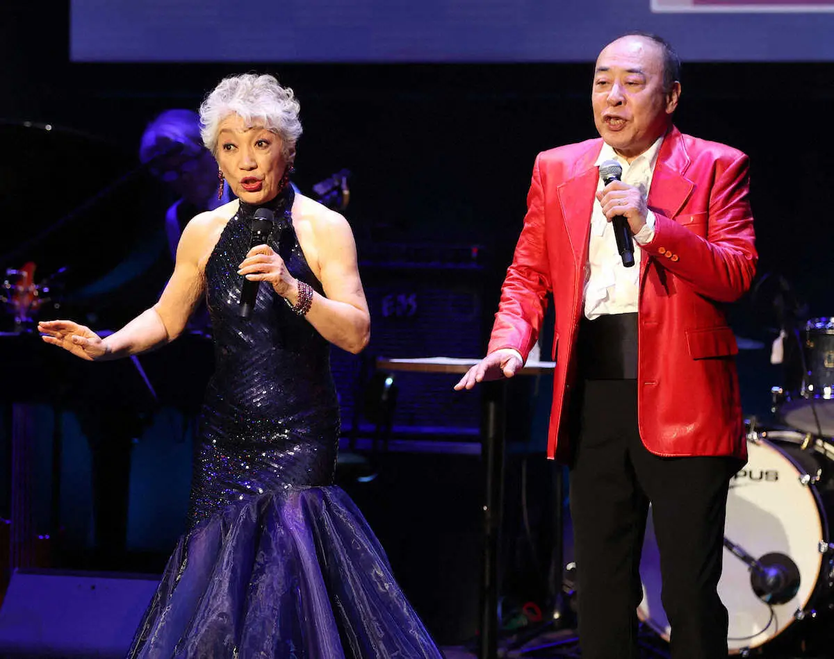【画像・写真】中尾ミエ　喜寿記念ライブ開催　「恋人にするなら絶対この人…」モト冬樹と掛け合いも見せた