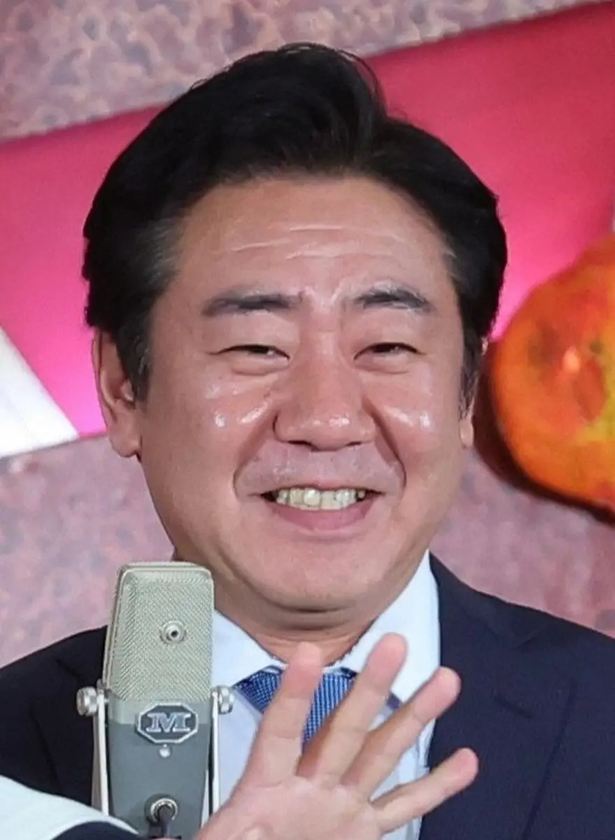 【画像・写真】錦鯉・渡辺　“推し”のギャルモデルに大枚はたき反響「100冊くらい予約しとけ」の言葉通り…総額なんと