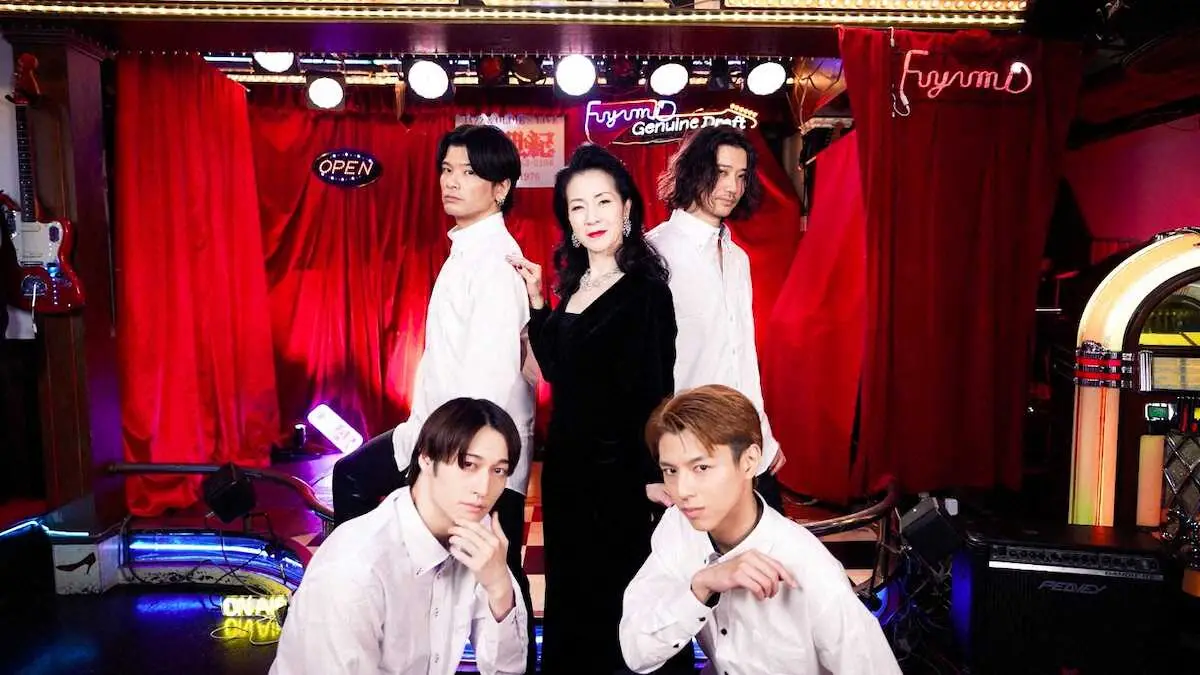 【画像・写真】坂本冬美　新曲MVが公開　イケメンダンサーに囲まれ「刺激的でドキドキ」