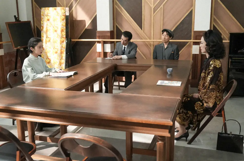 【画像・写真】【明日2月21日のブギウギ】第99話　スズ子がりつ子と対談、りつ子の発言にスズ子は怒って言い返すも