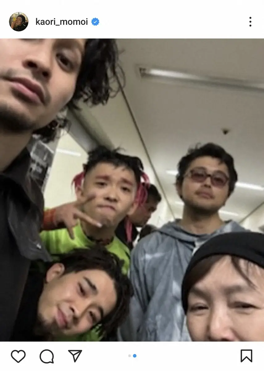 【画像・写真】桃井かおり　「日本人かっこいス」超人気ロックバンドのコンサート堪能し5ショットに「貴重」の声