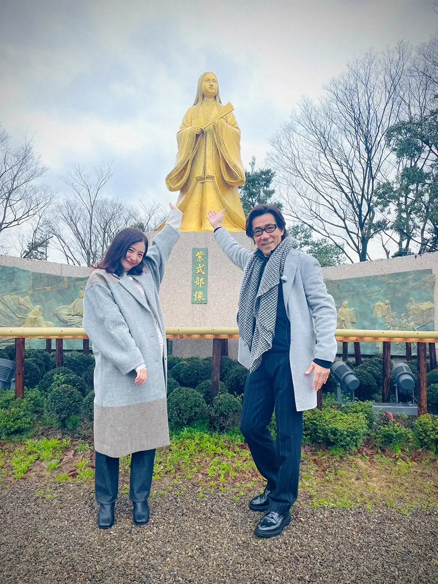 【画像・写真】「光る君へ」吉高由里子、越前市の大河ドラマ館訪問「うれしいし照れくさい」　岸谷五朗は地元歓迎に感謝