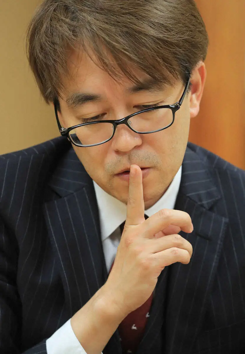 【画像・写真】羽生九段　森内九段との永世名人対決に敗れる　王位リーグは共に1勝1敗　歴代7位141局目の対戦