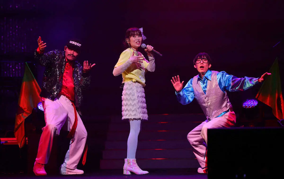 【画像・写真】荻野目洋子　デビュー40周年は「イケイケの荻野目を見せたい」　ライブで所＆木梨タッグの新曲も初披露