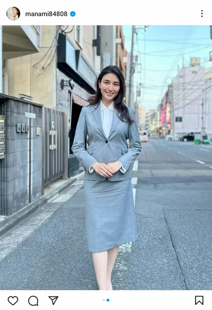 【画像・写真】橋本マナミ　ビジネススーツの地味コーデで際立つ美ぼう「輝いてます」「清楚感があって爽やか」の声