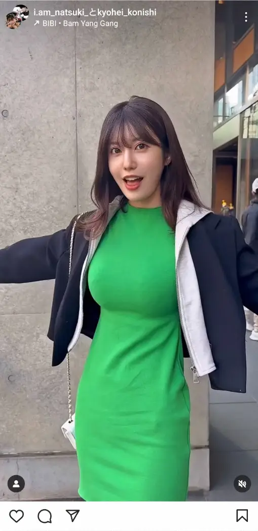 【画像・写真】“令和の峰不二子”阿部なつき　グリーンのタイトワンピ姿披露に「安定の美しさ」「春らしい格好が素敵」