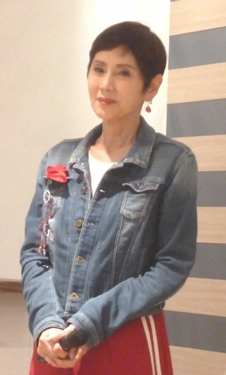 【画像・写真】秋野暢子　3カ月に1回の定期検査で「浅くて小さい」病変見つかる　4月に内視鏡手術へ「慣れて来ました」