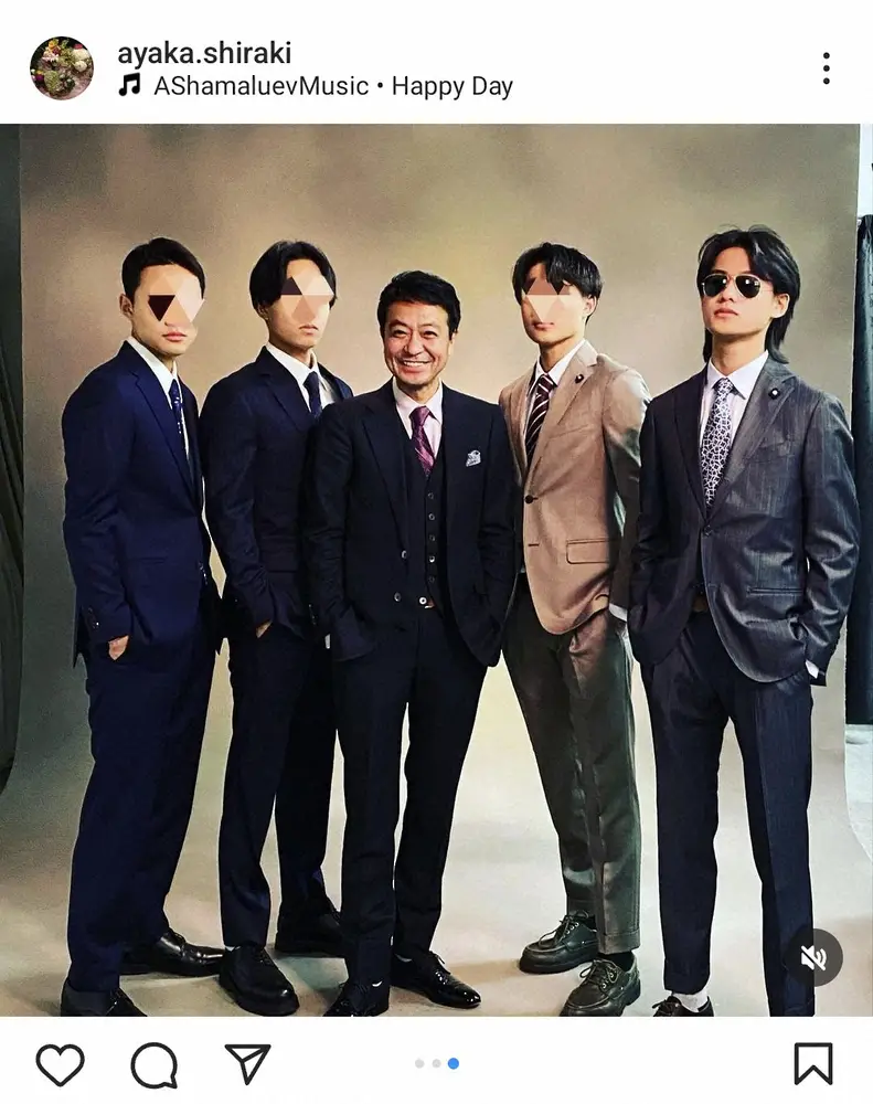 【画像・写真】中山秀征と4人の息子との集合ショットに「幸せ家族」の声　妻で元宝塚・白城あやかが披露