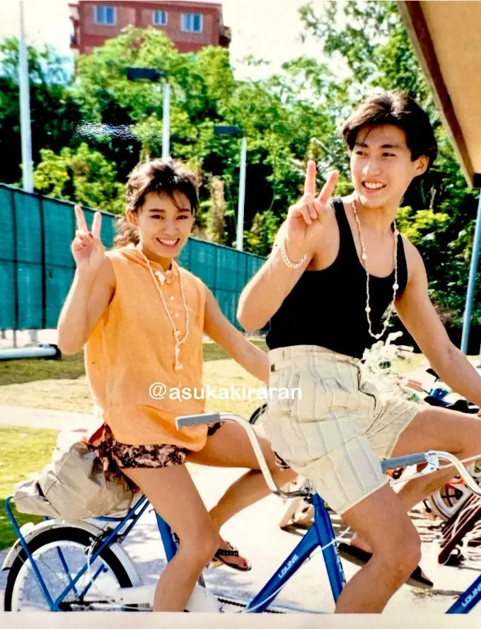 【画像・写真】明日花キララ、超絶イケメン父＆そっくりな母が顔出し！美男美女すぎて“偽物”説浮上も…「本物です」