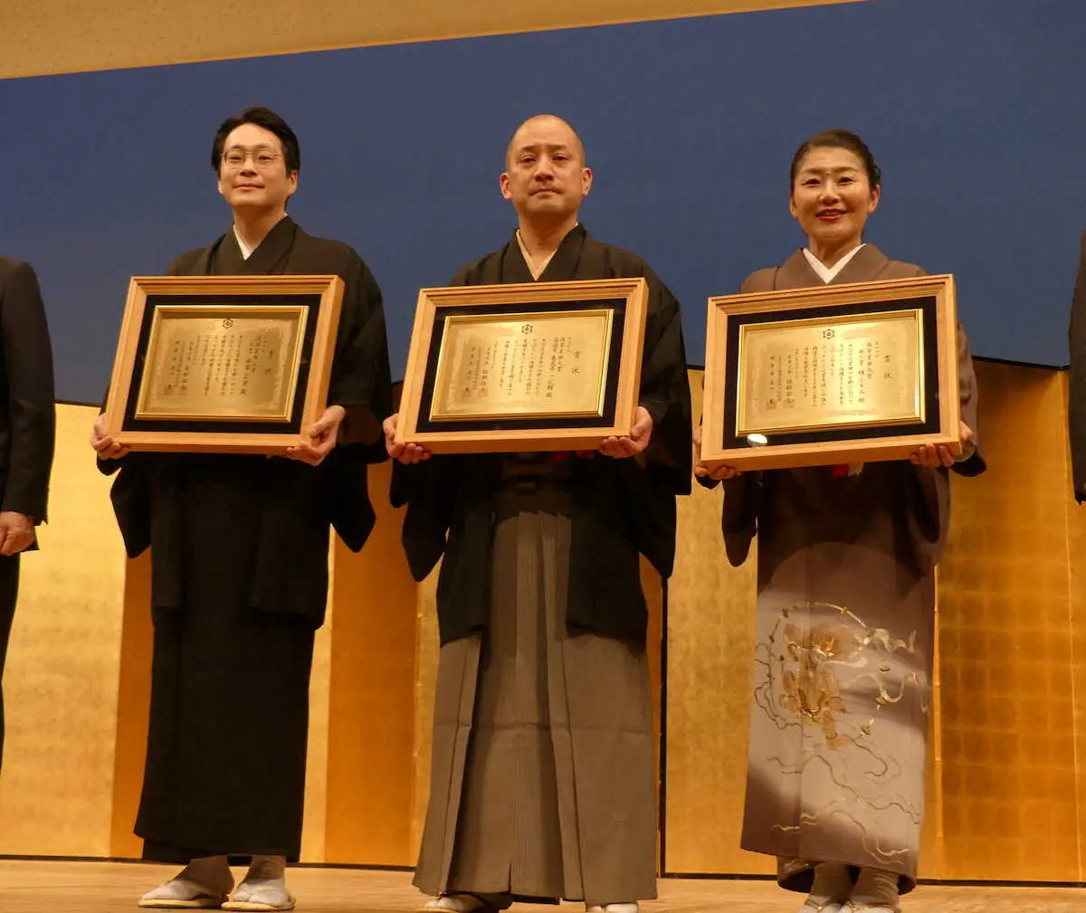 【画像・写真】浅草芸能大賞を故・林家正楽さん、奨励賞を春風亭一之輔が受賞　一之輔「寄席芸人はすごいんですよ」