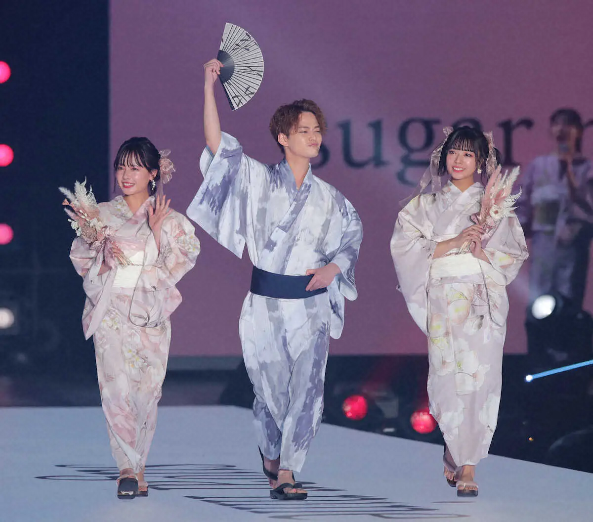 【画像・写真】中山優馬　山田菜々、寿々との「初きょうだい3ショット」に興奮気味「ボクのこと“財布”って…」