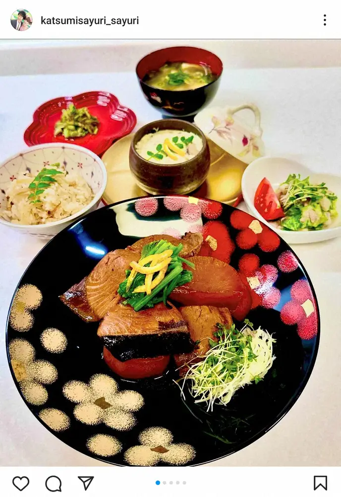 【画像・写真】「かつみさゆり」さゆり　美貌だけじゃない!?料理スキルにファン感心「旅館みたい」「なんて美しい」