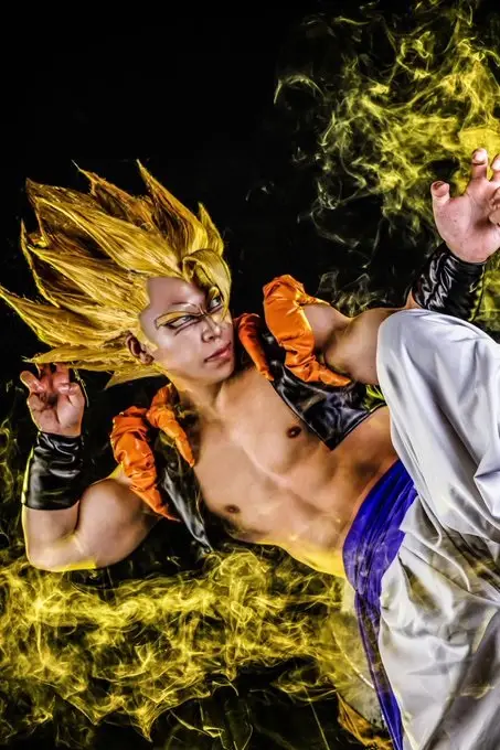 【画像・写真】コスプレイヤー・ユウキ『ドラゴンボール』ゴジータ　圧倒的迫力！秀逸ウイッグ&攻めのメークでスーパーサイヤ人を表現【コスプレ図鑑】