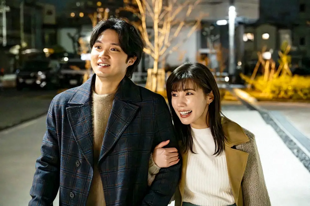 【画像・写真】金曜ドラマ「不適切にもほどがある！」最終回（第10話）。秋津真彦（磯村勇斗）と犬島渚（仲里依紗）は交際を始め…（C）TBS