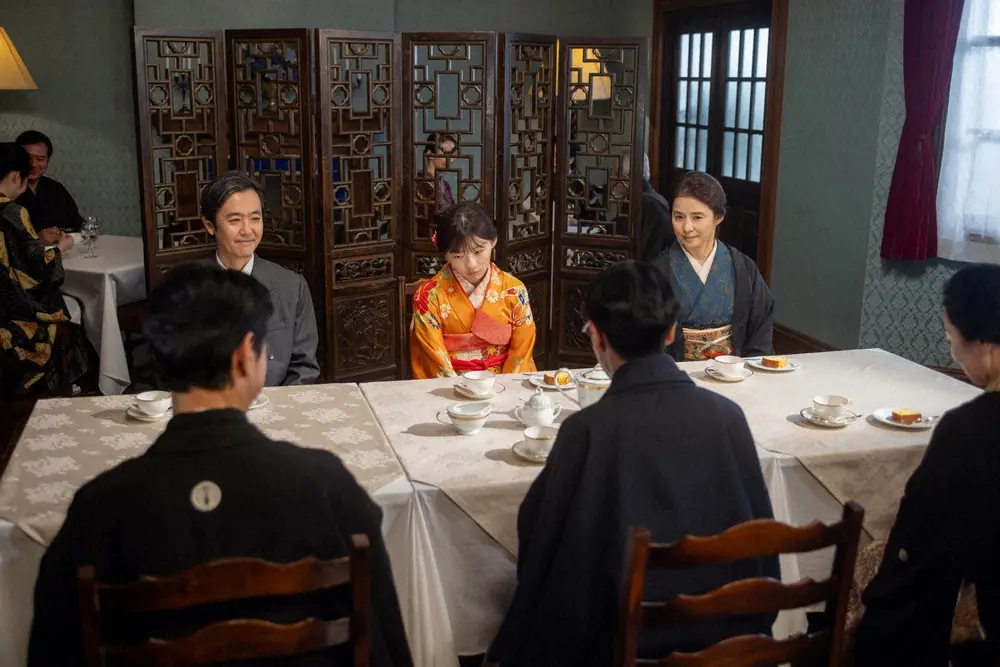 【画像・写真】【明日1日の虎に翼】第1話　両親に勧められたお見合い　“三度目の正直”の席で寅子は調子に乗り