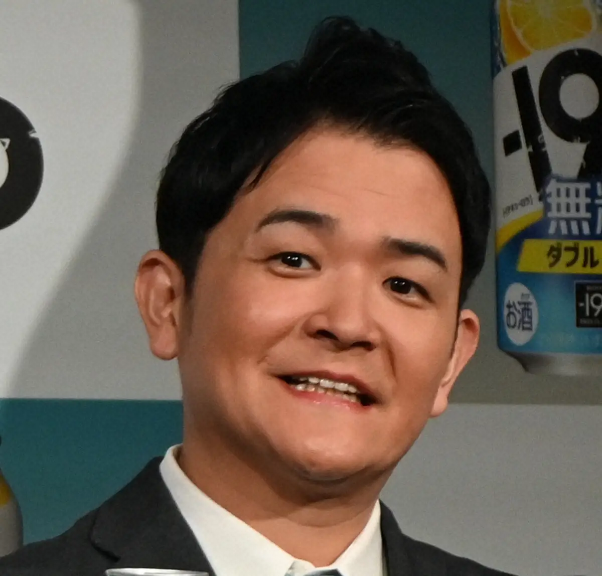 【画像・写真】千鳥ノブ「よもぎ蒸し」？飲み仲間・小峠の写真投稿でフォロワーも大喜利「現代の空也上人立像」「脱皮…」