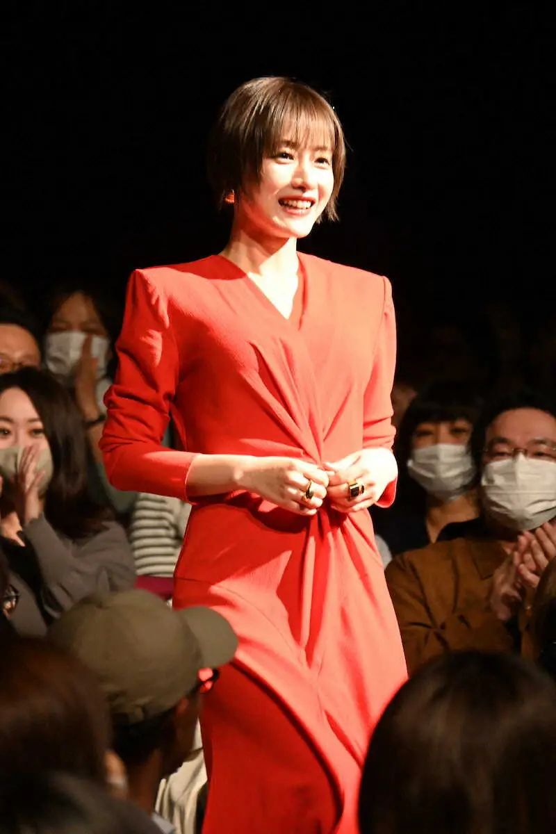 【画像・写真】宮澤エマ　「やばい、気持ち悪い」スーパーで背後に嫌な気配「宮澤さん」声をかけられ振り返るとそこには…