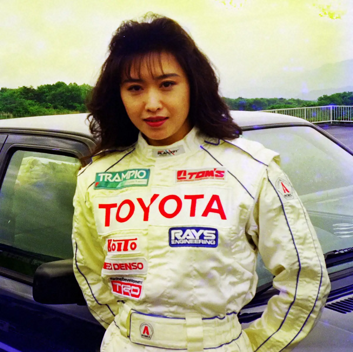 【画像・写真】92年、レーシングスーツ姿の三原じゅん子氏