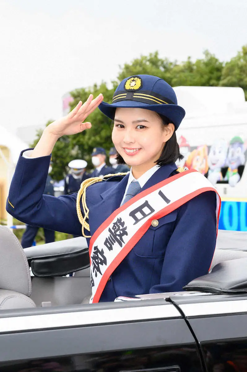 【画像・写真】白河れい　憧れのお仕事　千葉西署で一日署長