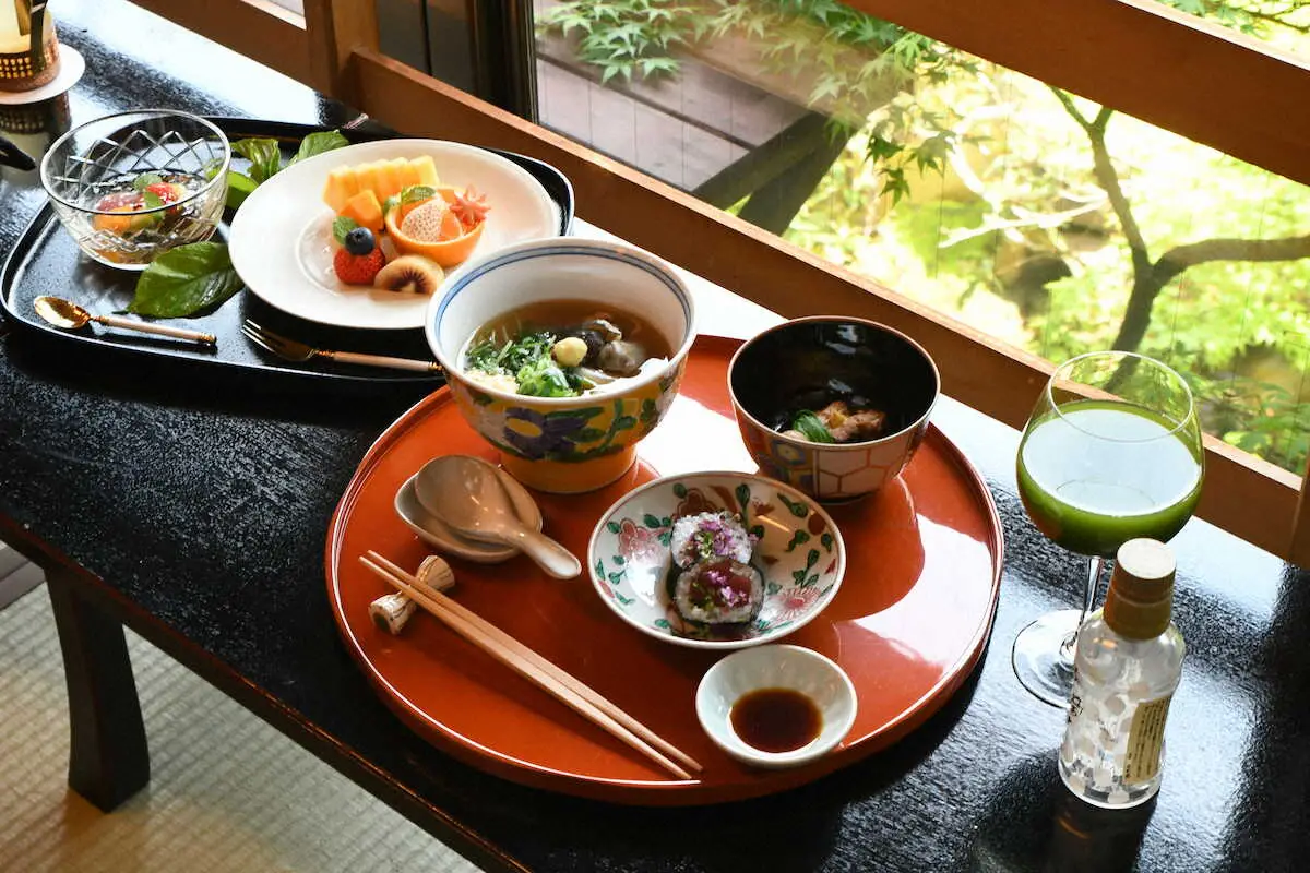 【画像・写真】【叡王戦】藤井叡王、昼食の「ぽんきし」選択は3期連続3回目　伊藤七段との第1局は中盤の入り口へ