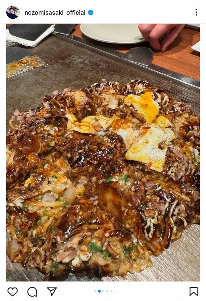 【画像・写真】佐々木希　「お好み焼きの切り方も教わりました！」大阪グルメを満喫…5歳長男のリクエストにヒヤヒヤ