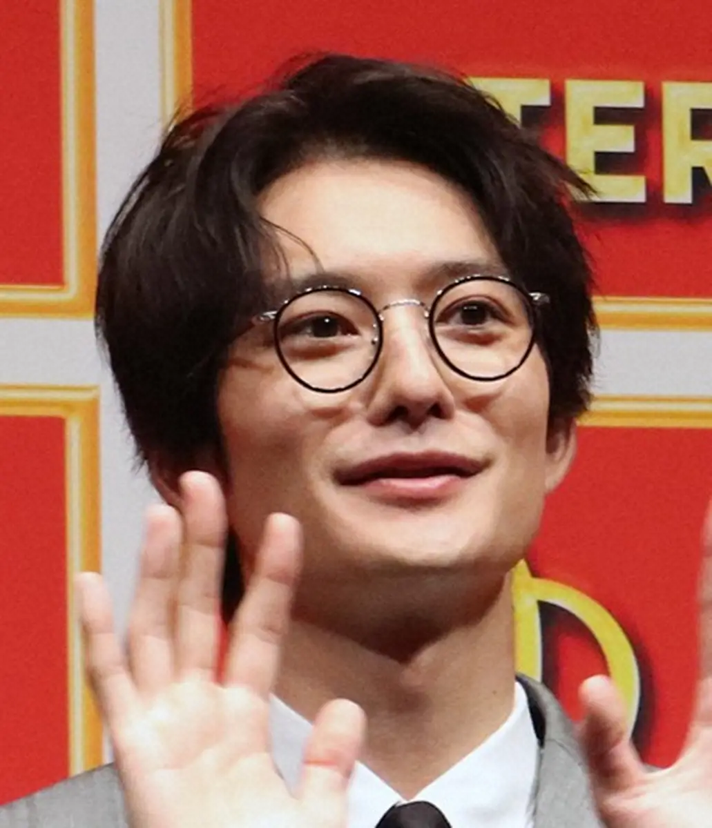 【画像・写真】岡田将生　インスタで衝撃告白　「左手だけ20針縫ってます」