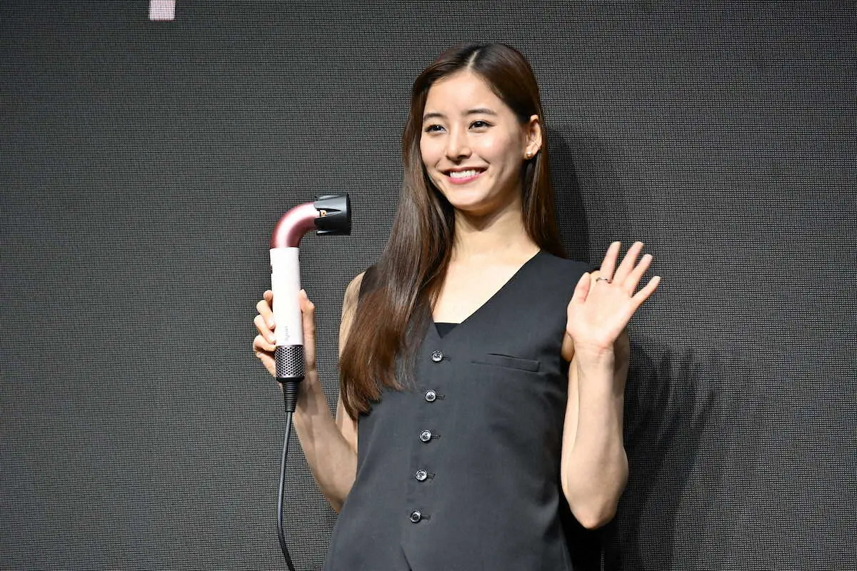 【画像・写真】新木優子　美のこだわりはナチュラル　メークもヘアスタイルも