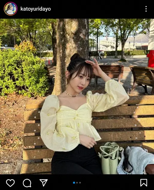 【画像・写真】美しすぎる上智大“卒”かとゆり　“穴あき”パンツへそ出しショット公開に「天使」「春色最高に似合う」